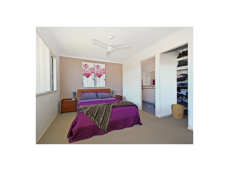 5 Creekside Circuit W, Victoria Point QLD 4165