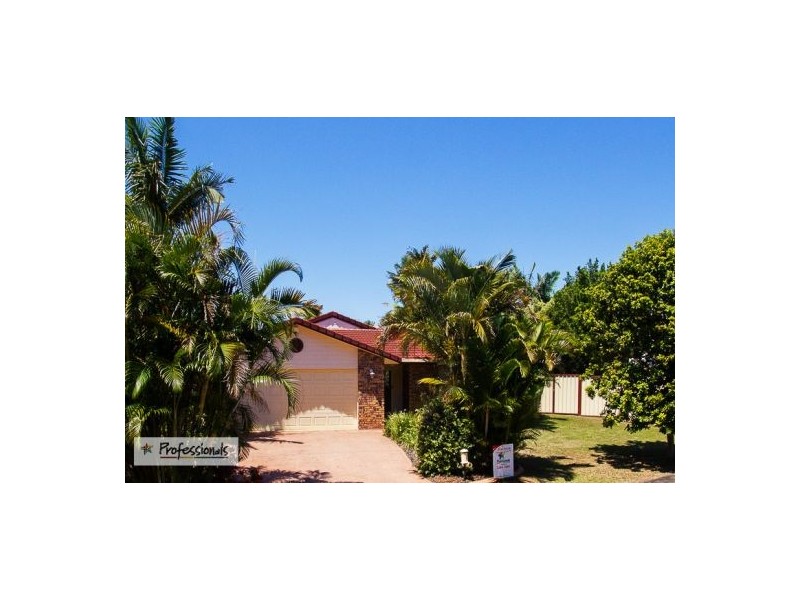 1 Crossley Drive, Wellington Point QLD 4160