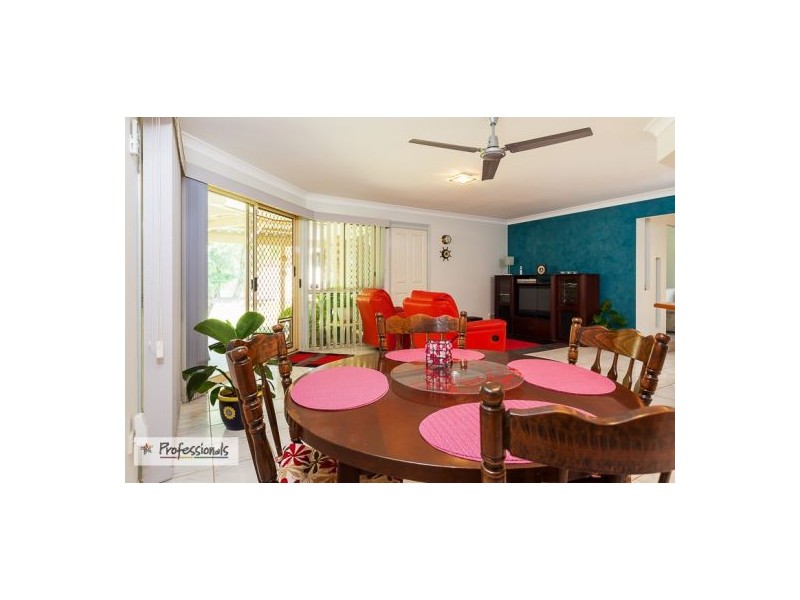 1 Crossley Drive, Wellington Point QLD 4160