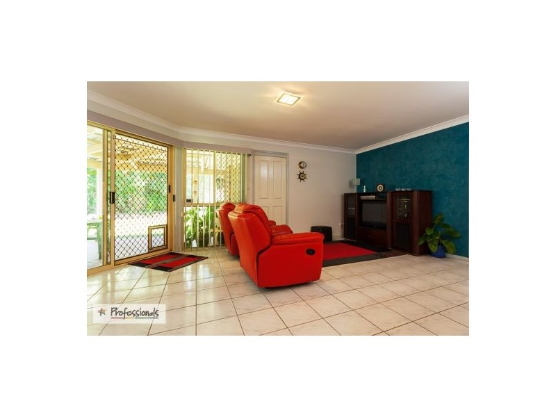 1 Crossley Drive, Wellington Point QLD 4160