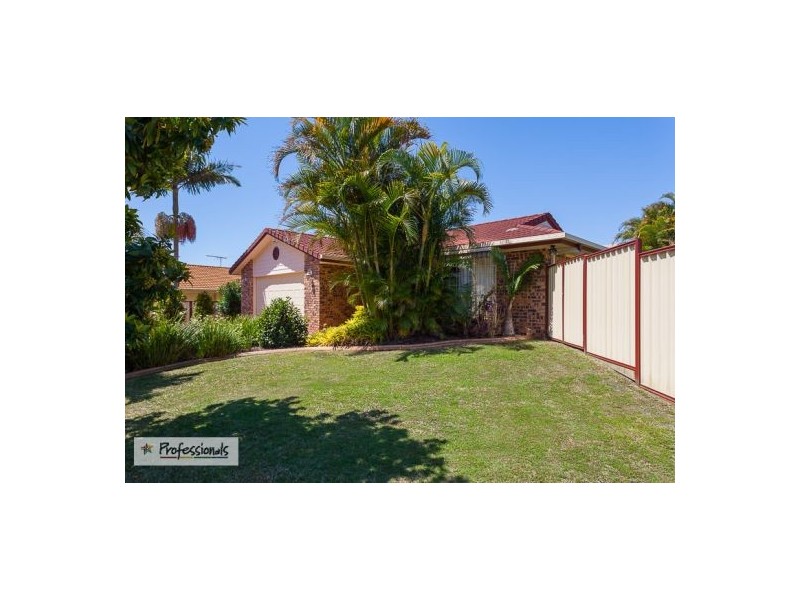 1 Crossley Drive, Wellington Point QLD 4160