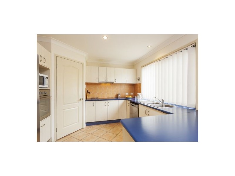 10 St Clair Court, Redland Bay QLD 4165