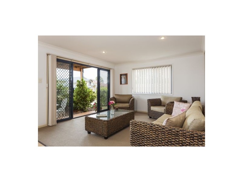 10 St Clair Court, Redland Bay QLD 4165