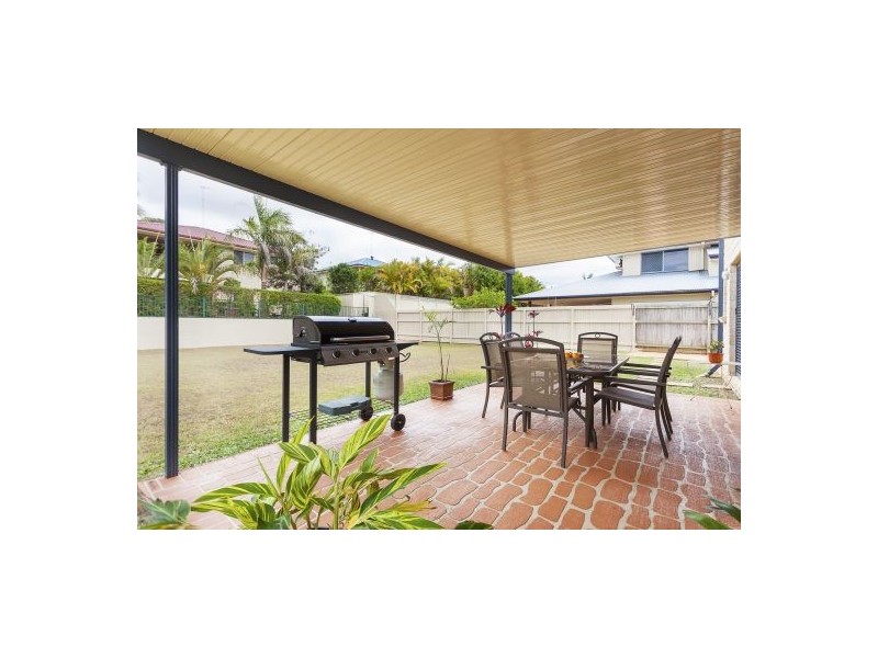 10 St Clair Court, Redland Bay QLD 4165