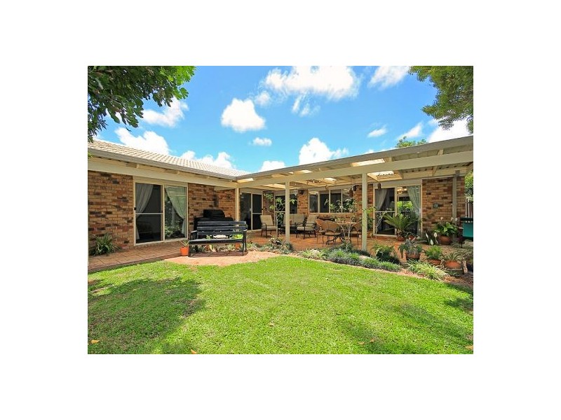 15 Burgundy Crescent, Thornlands QLD 4164