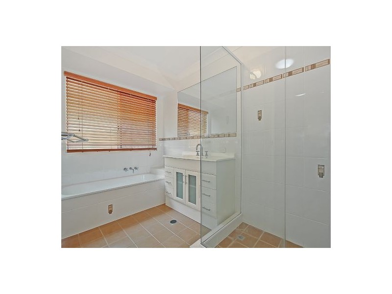 10 Swallow Street, Thornlands QLD 4164