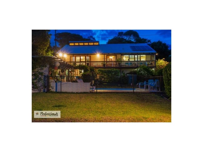 99 Shore Street North, Cleveland QLD 4163