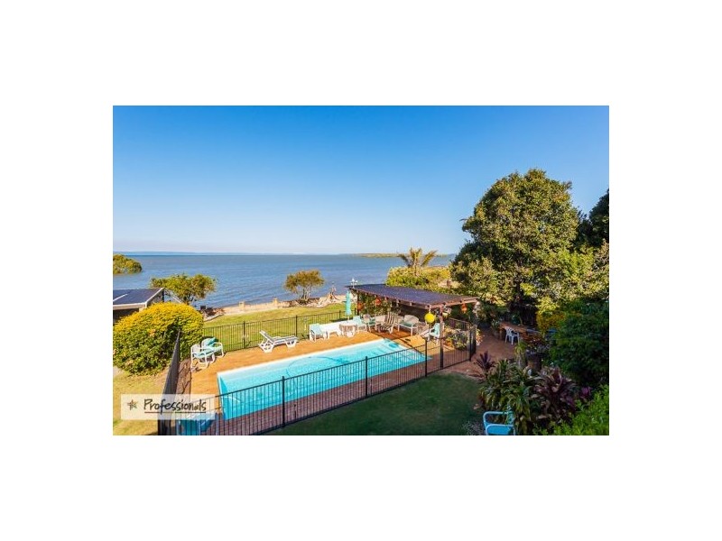 99 Shore Street North, Cleveland QLD 4163