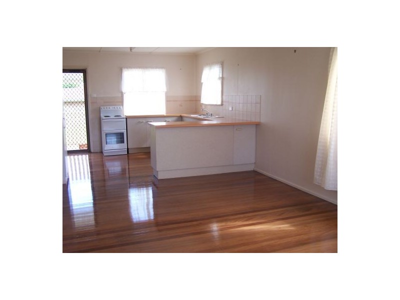 83 Marlborough Rd, Wellington Point QLD 4160