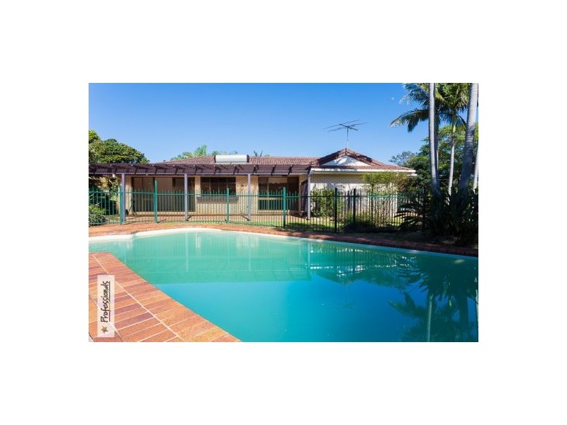 4 St Helena Court, Cleveland QLD 4163