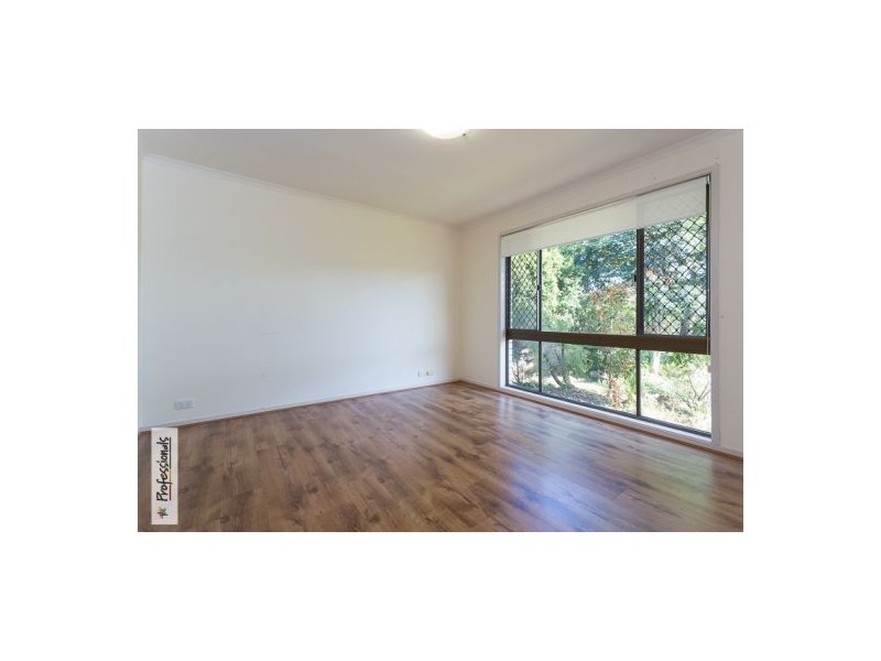 4 St Helena Court, Cleveland QLD 4163