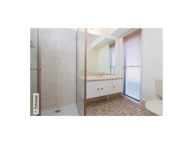 4 St Helena Court, Cleveland QLD 4163