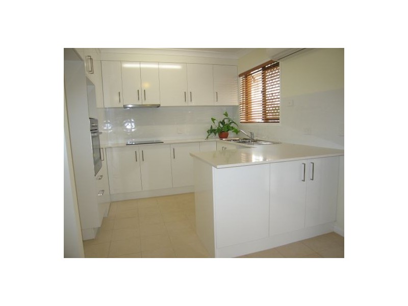 U3 235 Bloomfield Street, Cleveland QLD 4163