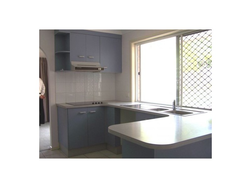 70 Sunshine Drive, Cleveland QLD 4163