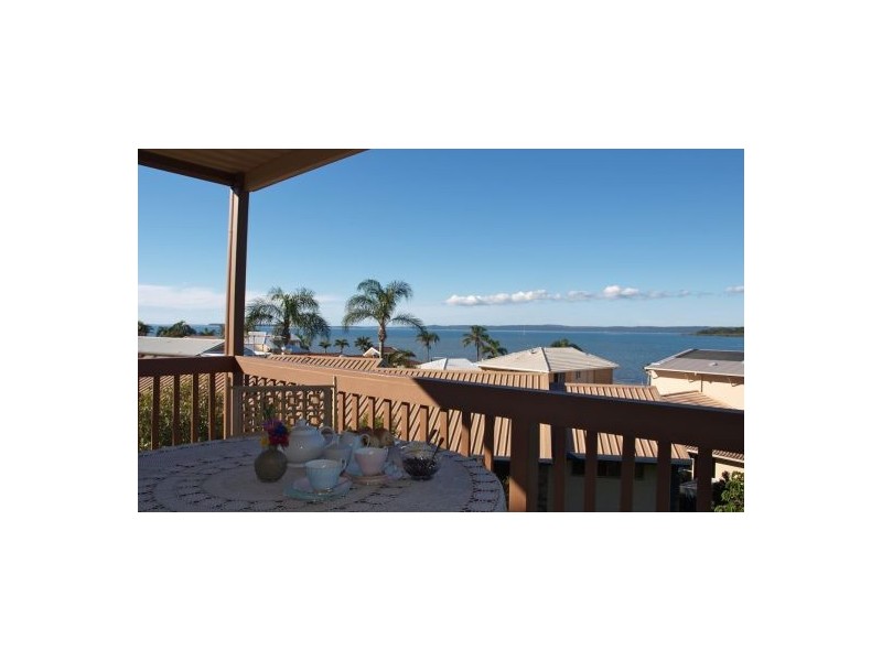 8 Finuge Court, Victoria Point QLD 4165