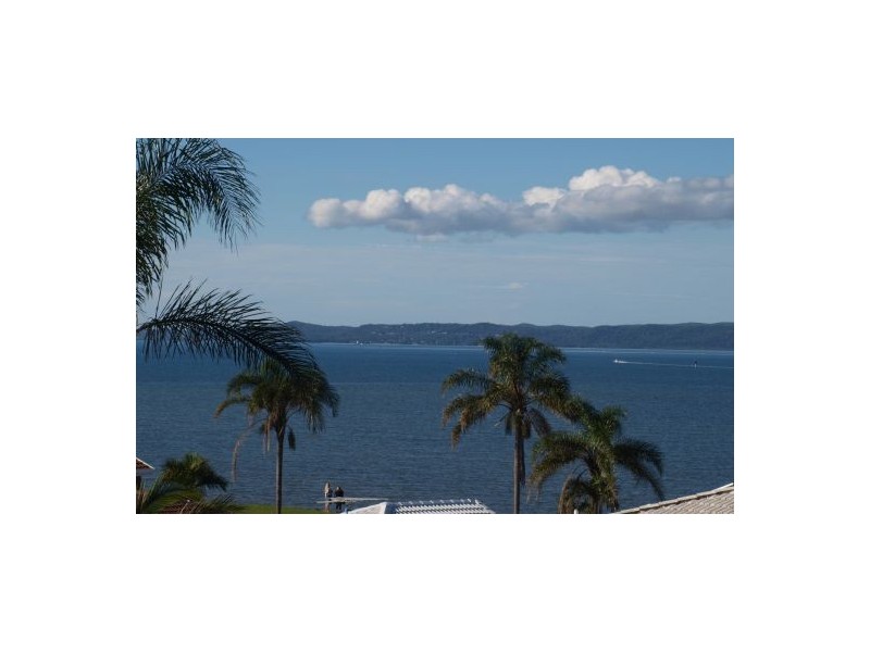 8 Finuge Court, Victoria Point QLD 4165
