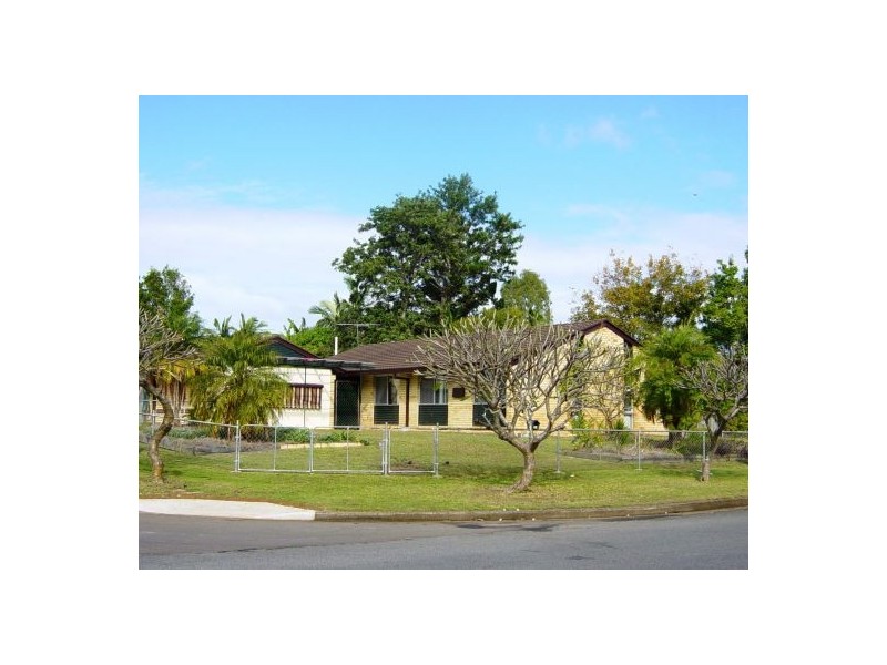 13 Magnolia Parade, Victoria Point QLD 4165