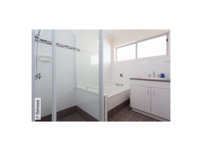 125 Mooroondu Road, Thorneside QLD 4158