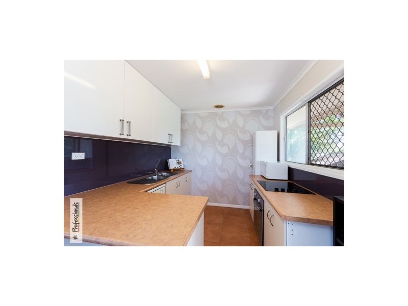 5 Station Street, Wellington Point QLD 4160