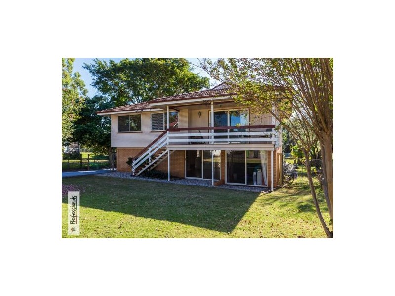 5 Station Street, Wellington Point QLD 4160
