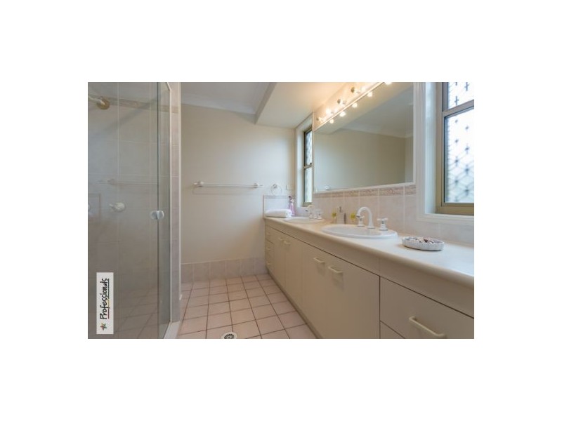 4 Ivana Court, Capalaba QLD 4157