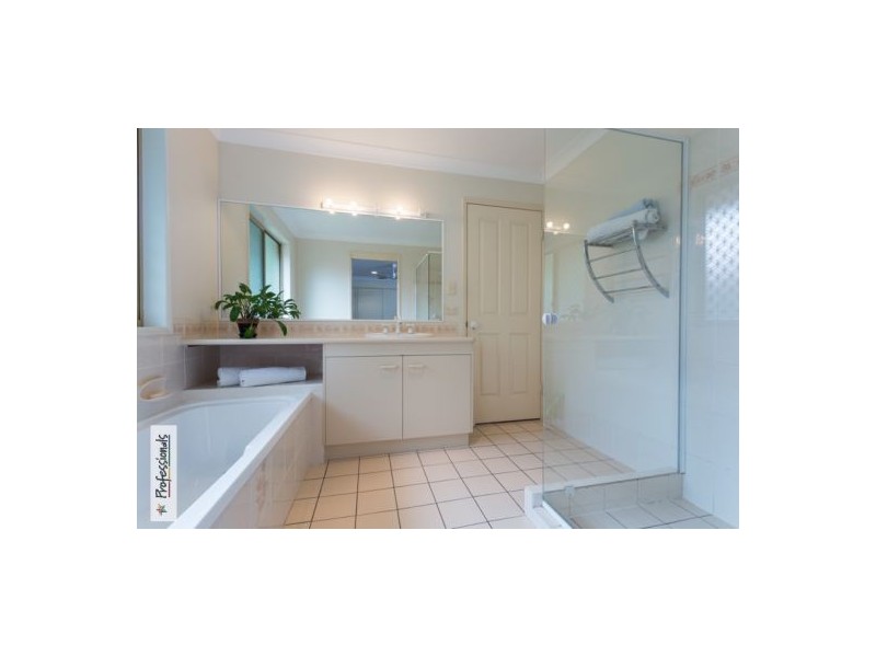 4 Ivana Court, Capalaba QLD 4157