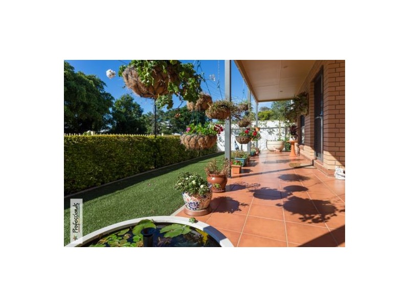 22 Arthur Street, Wellington Point QLD 4160