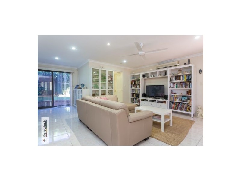 22 Arthur Street, Wellington Point QLD 4160