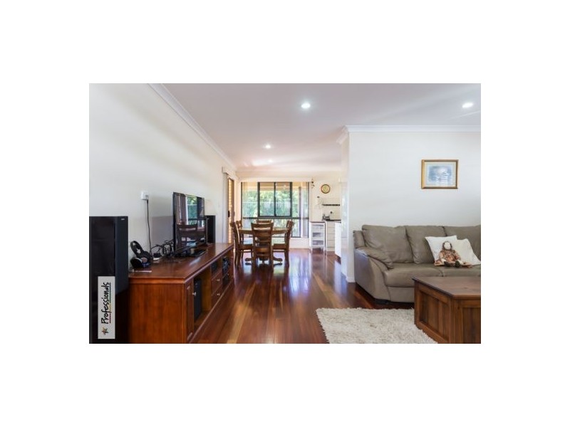 22 Arthur Street, Wellington Point QLD 4160