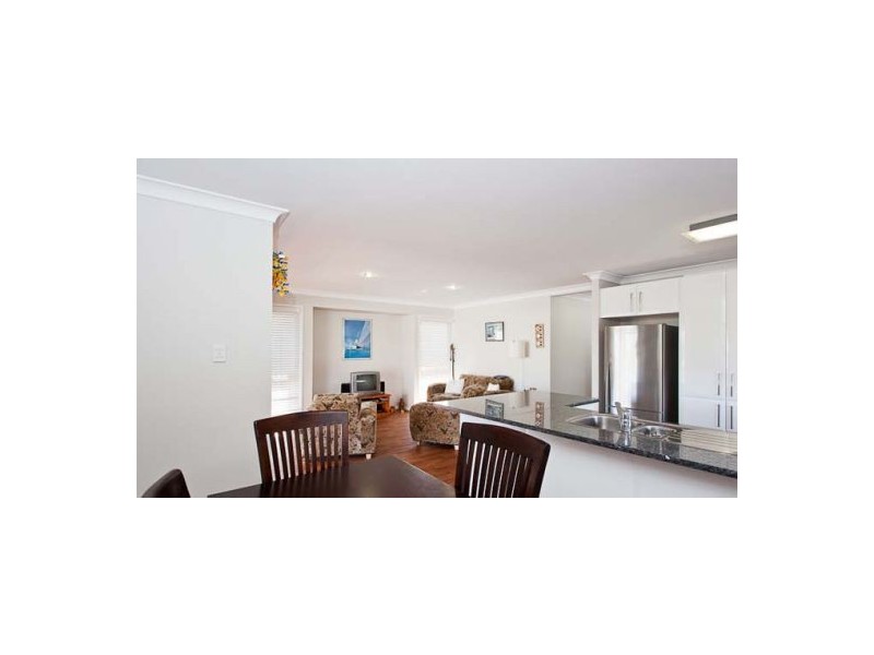 76a Colburn Avenue, Victoria Point QLD 4165