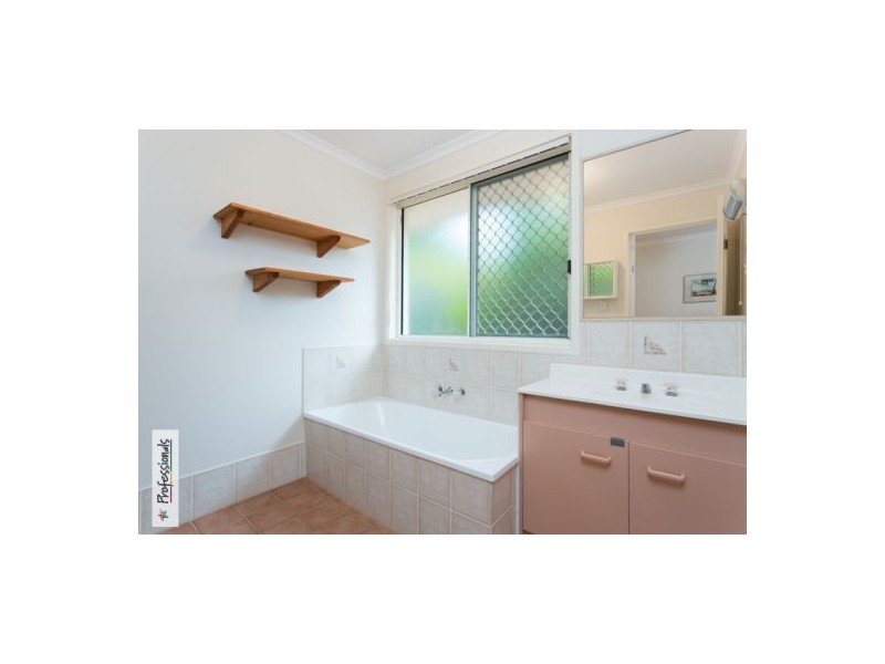 Unit 2,76 Island St, Cleveland QLD 4163