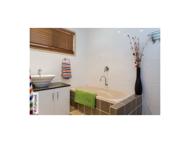 3 Alpinia Street, Alexandra Hills QLD 4161