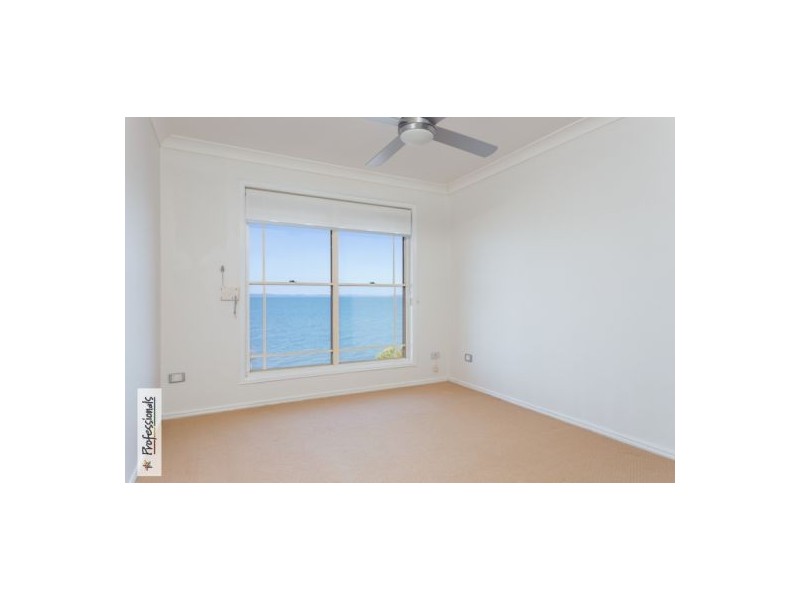 No 5 “Norfolk Pines” 127 Shore Street North, Cleveland QLD 4163