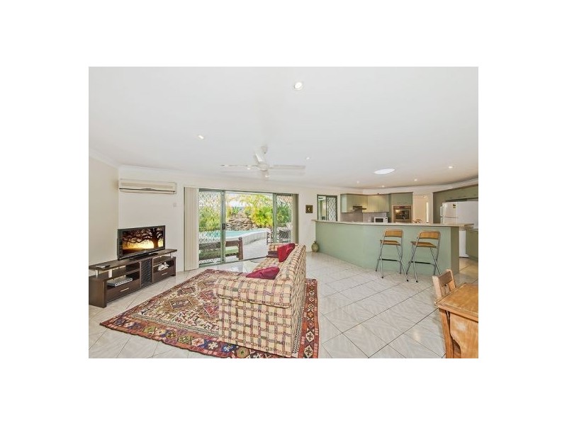 53 Ziegenfusz Road, Thornlands QLD 4164