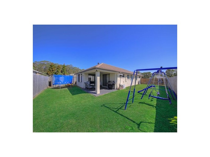 7 Estuary Avenue, Victoria Point QLD 4165