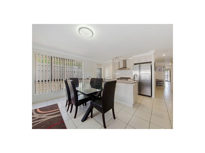 7 Estuary Avenue, Victoria Point QLD 4165