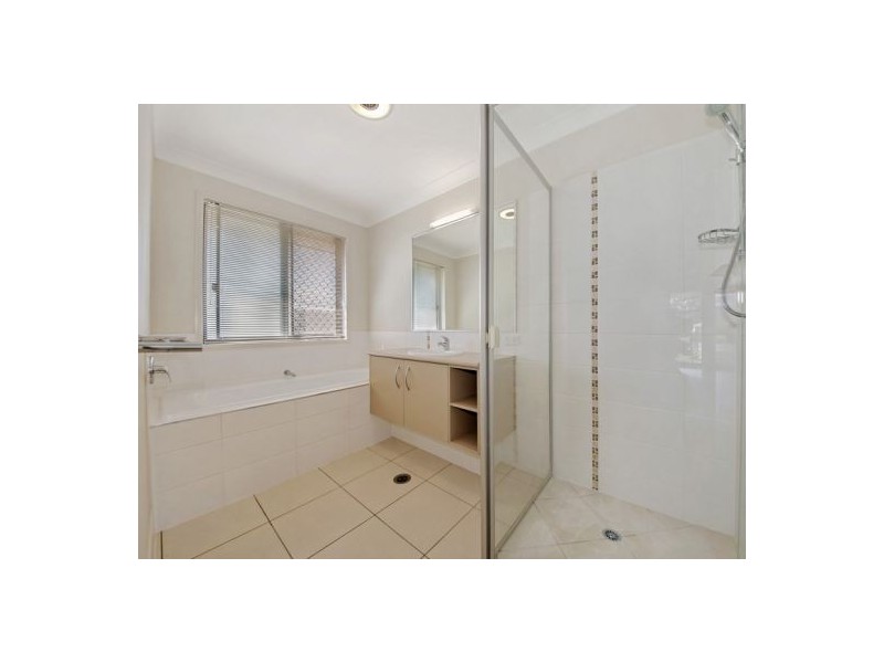 7 Estuary Avenue, Victoria Point QLD 4165