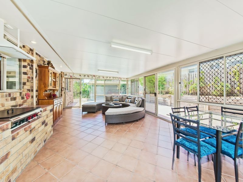 1 Champagne Crescent, Thornlands QLD 4164