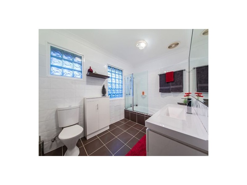 354 Bloomfield Street, Cleveland QLD 4163