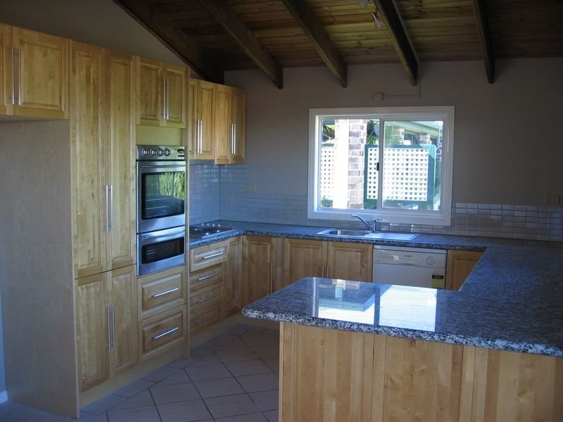 81 Main Road, Wellington Point QLD 4160