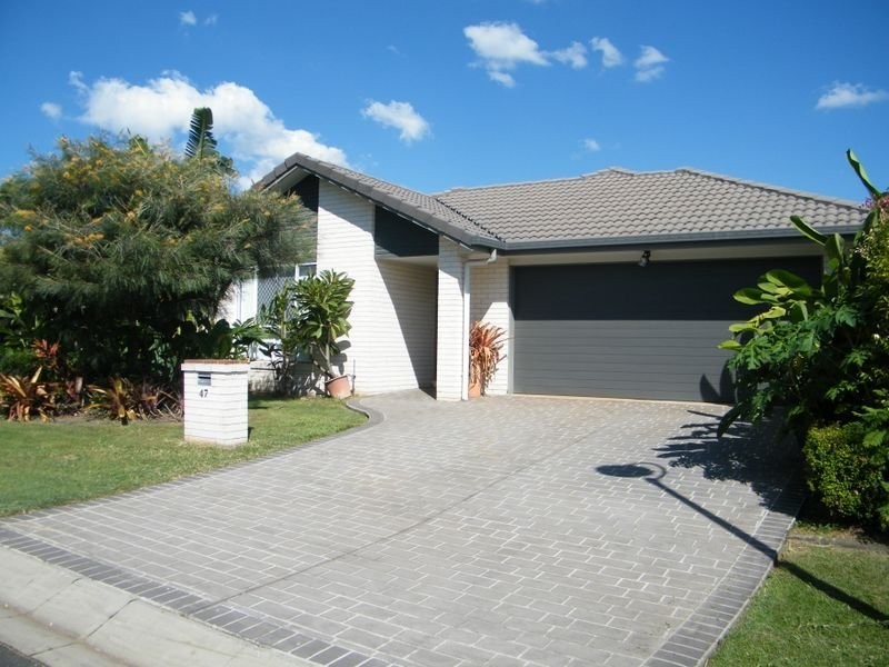 47 Macfarlan Street, Birkdale QLD 4159
