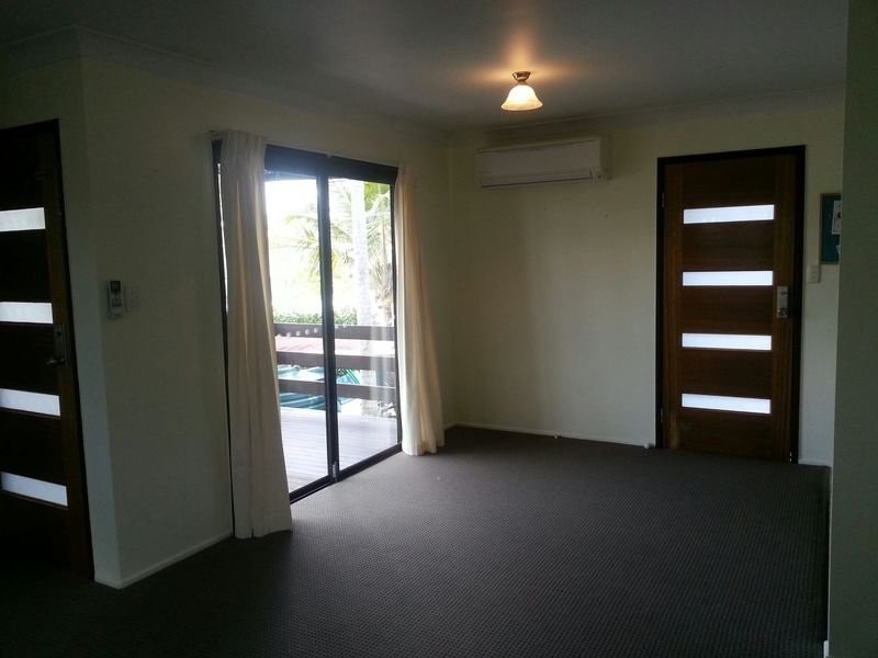 24 Padbury Street, Wynnum West QLD 4178