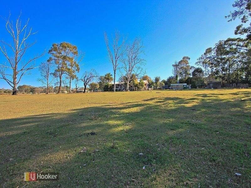 38 Gordon Rd, Redland Bay QLD 4165