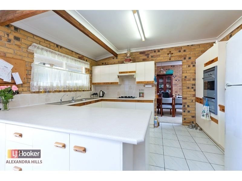 15 Lyndon Road, Capalaba QLD 4157