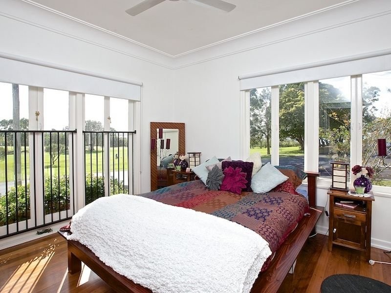 1 Dart Street, Redland Bay QLD 4165