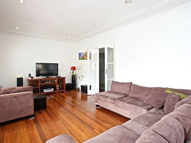 1 Dart Street, Redland Bay QLD 4165