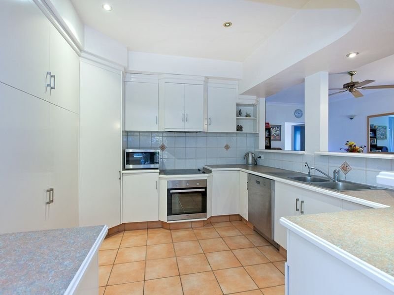 4 Tolson Tce, Ormiston QLD 4160
