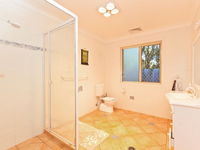 4 Tolson Tce, Ormiston QLD 4160