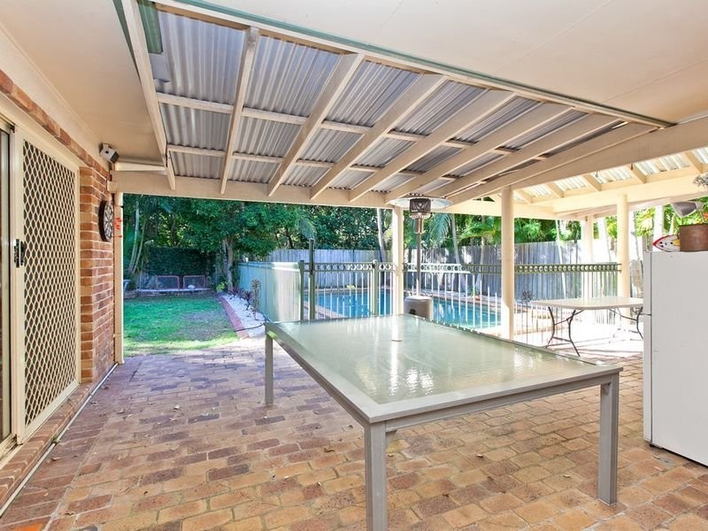 4 Tolson Tce, Ormiston QLD 4160