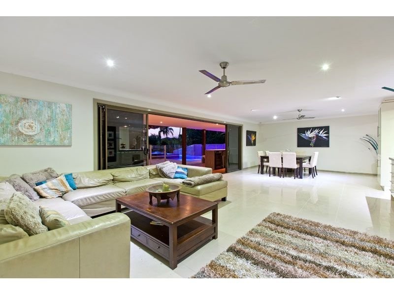 13 Keel Street, Birkdale QLD 4159